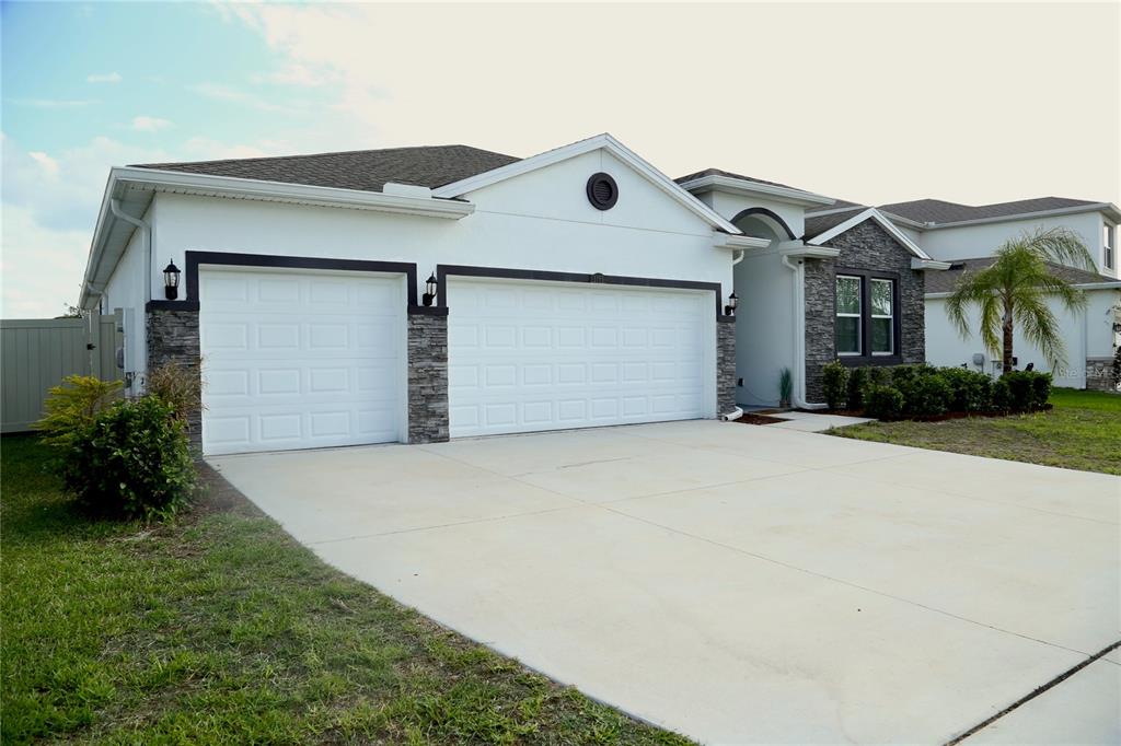 1160 Bering Road Wesley Chapel, FL 33543 - Photo 29 of 35