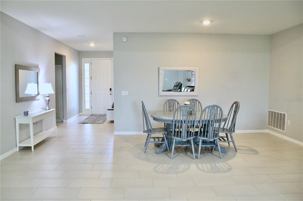 1160 Bering Road Wesley Chapel, FL 33543 - Photo 8 of 35