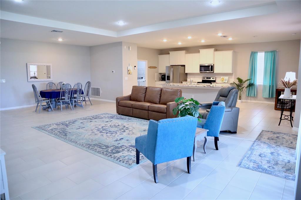 1160 Bering Road Wesley Chapel, FL 33543 - Photo 9 of 35