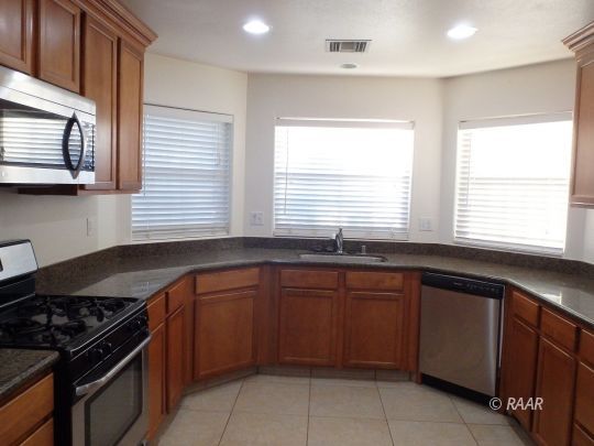1536 South Yorktown Street Ridgecrest, CA 93555 - Photo 7 of 35