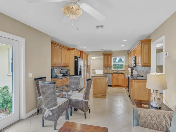 $12,000 | 956 Treasure Lane, Vero Beach, FL 32963