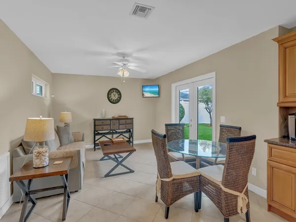 $12,000 | 956 Treasure Lane, Vero Beach, FL 32963