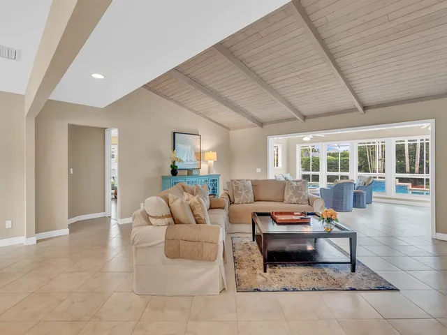 $12,000 | 956 Treasure Lane, Vero Beach, FL 32963