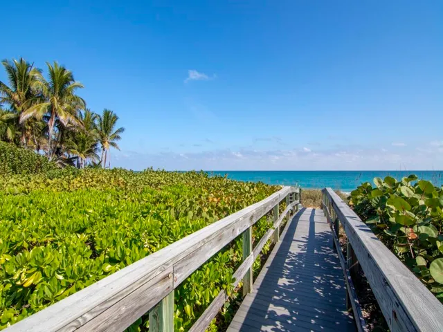 $12,000 | 956 Treasure Lane, Vero Beach, FL 32963