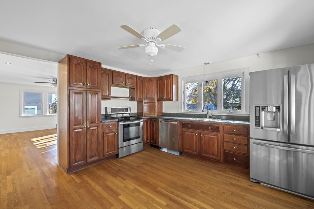 7 Coolidge Road Peabody, MA 01960 - Photo 8 of 31 Gallery Image 8