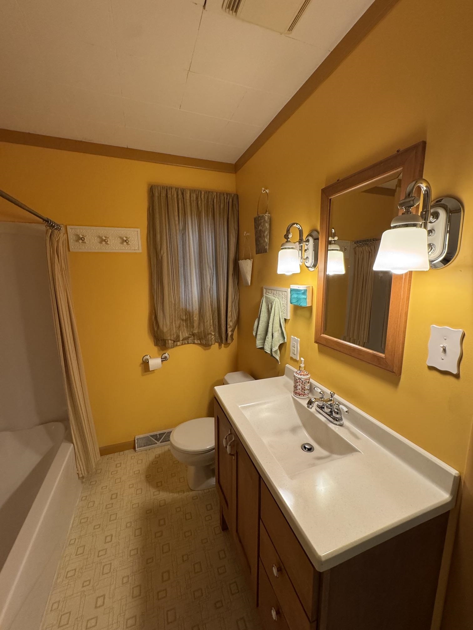2701 West Chippewa River Road Midland, MI 48640 - Photo 29 of 38 Gallery Image 29