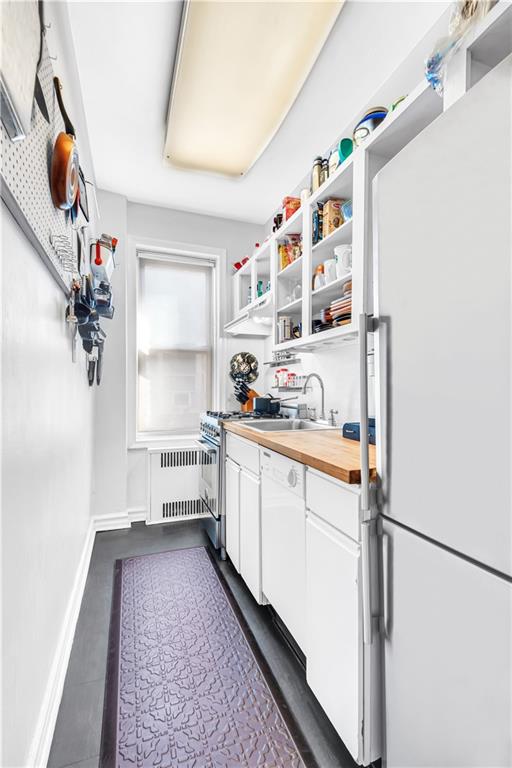 9281 Shore Road, Unit 620 Brooklyn, NY 11209 - Photo 4 of 11 Gallery Image 4