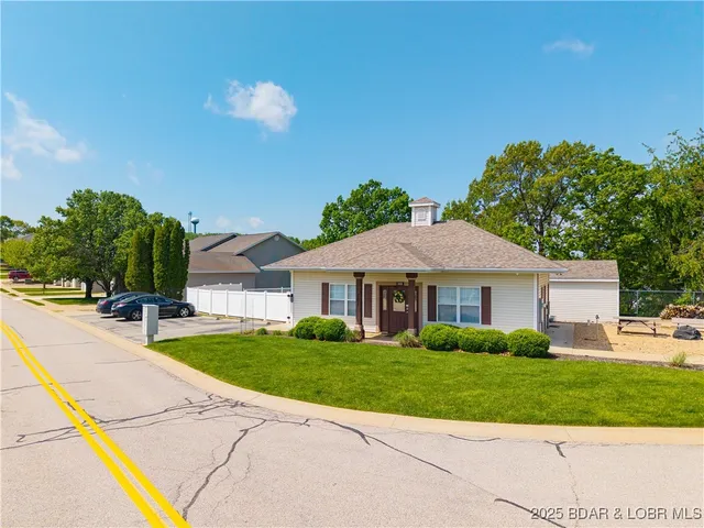 $449,000 | 438 Grandview Drive, Lake Ozark, MO 65049