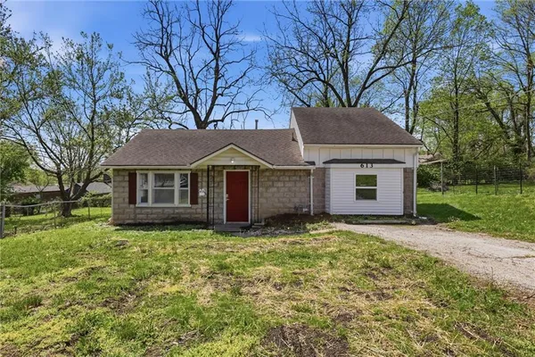 $145,000 | 613 East Kansas Avenue, Independence, MO 64050