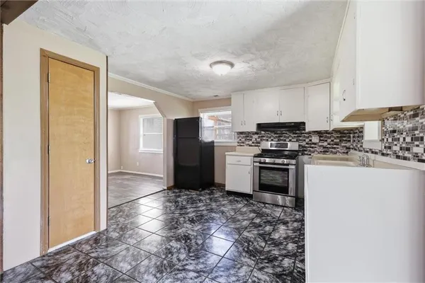 $145,000 | 613 East Kansas Avenue, Independence, MO 64050