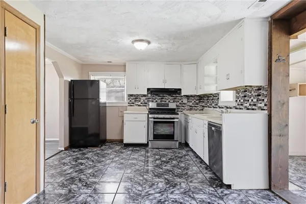 $145,000 | 613 East Kansas Avenue, Independence, MO 64050