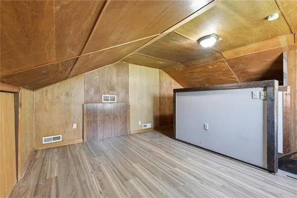 $145,000 | 613 East Kansas Avenue, Independence, MO 64050