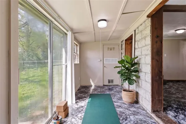 $145,000 | 613 East Kansas Avenue, Independence, MO 64050