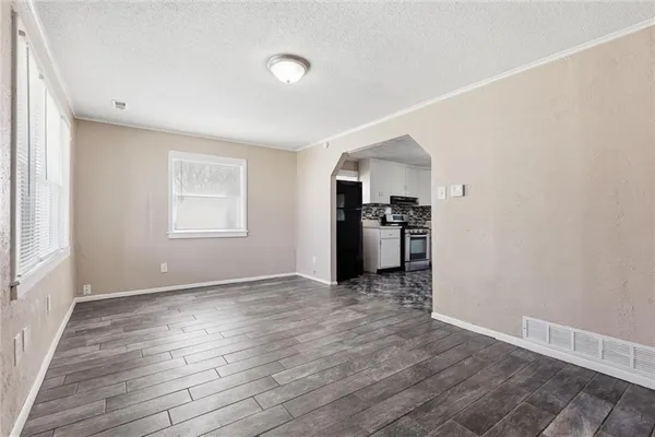 $145,000 | 613 East Kansas Avenue, Independence, MO 64050