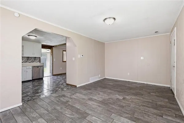 $145,000 | 613 East Kansas Avenue, Independence, MO 64050