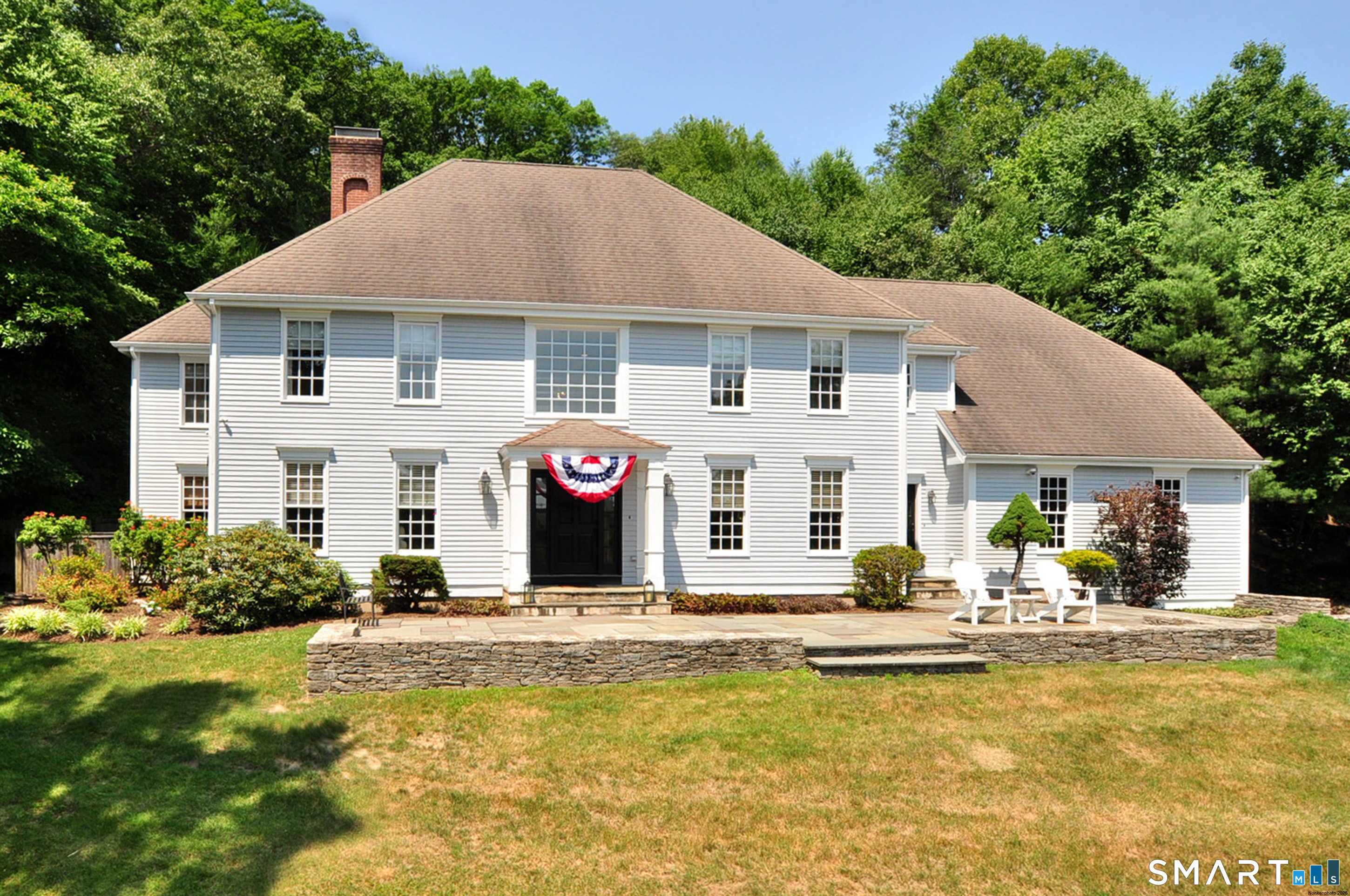 61 Westmont Road Avon, CT 06001 - Photo 3 of 39