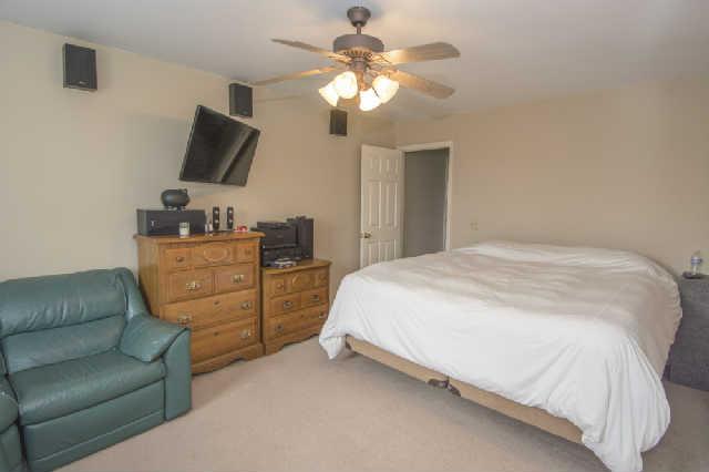 836 Hickory Ridge Trail Columbia, TN 38401 - Photo 12 of 20 Spacious upstairs bedroom has ample closet space.