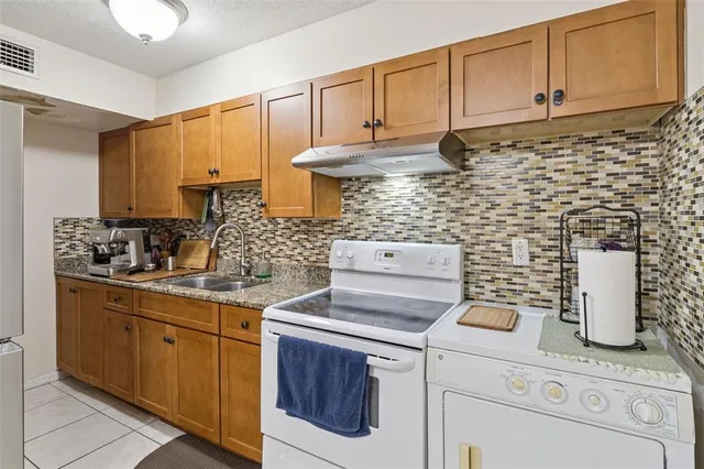 $129,000 | 50 Needle Boulevard, Unit 32, Merritt Island, FL 32953