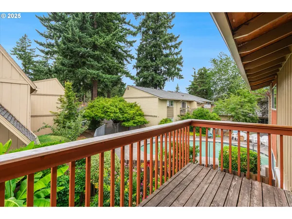 $189,900 | 16825 Southeast Powell Boulevard, Portland, OR 97236