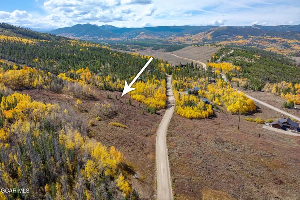 a view of an outdoor space