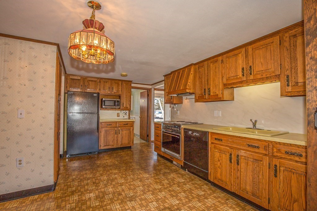 47 Fernwood Road Southwick, MA 01077 - Photo 3 of 30 Gallery Image 3