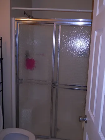 $1,950 | 631 Hapsfield Lane, Unit 206, Buffalo Grove, IL 60089