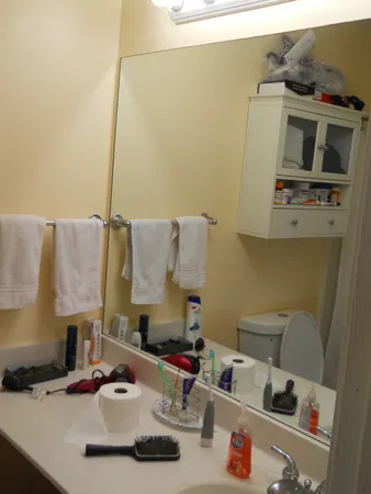 $1,950 | 631 Hapsfield Lane, Unit 206, Buffalo Grove, IL 60089