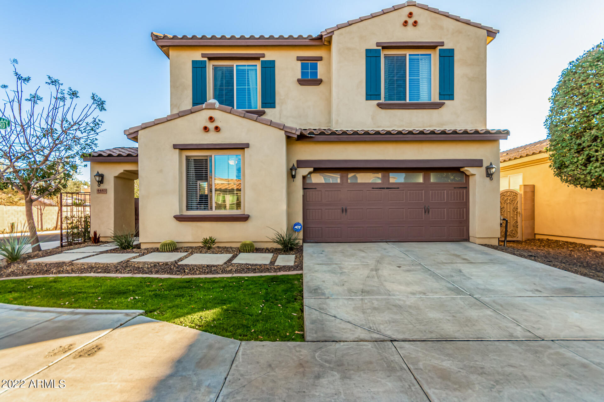 4441 East St John Road Phoenix, AZ 85032 - Photo 1 of 34 01 - Saint John