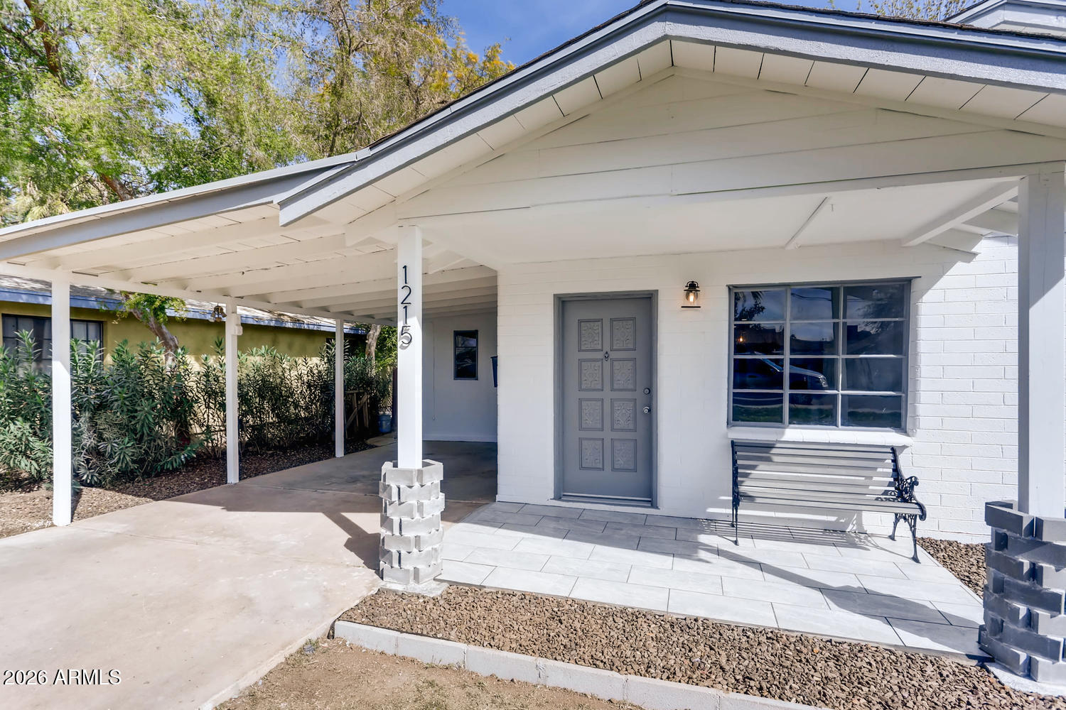 1215 South Judd Street Tempe, AZ 85281 - Photo 2 of 18 a outdoor space of a house