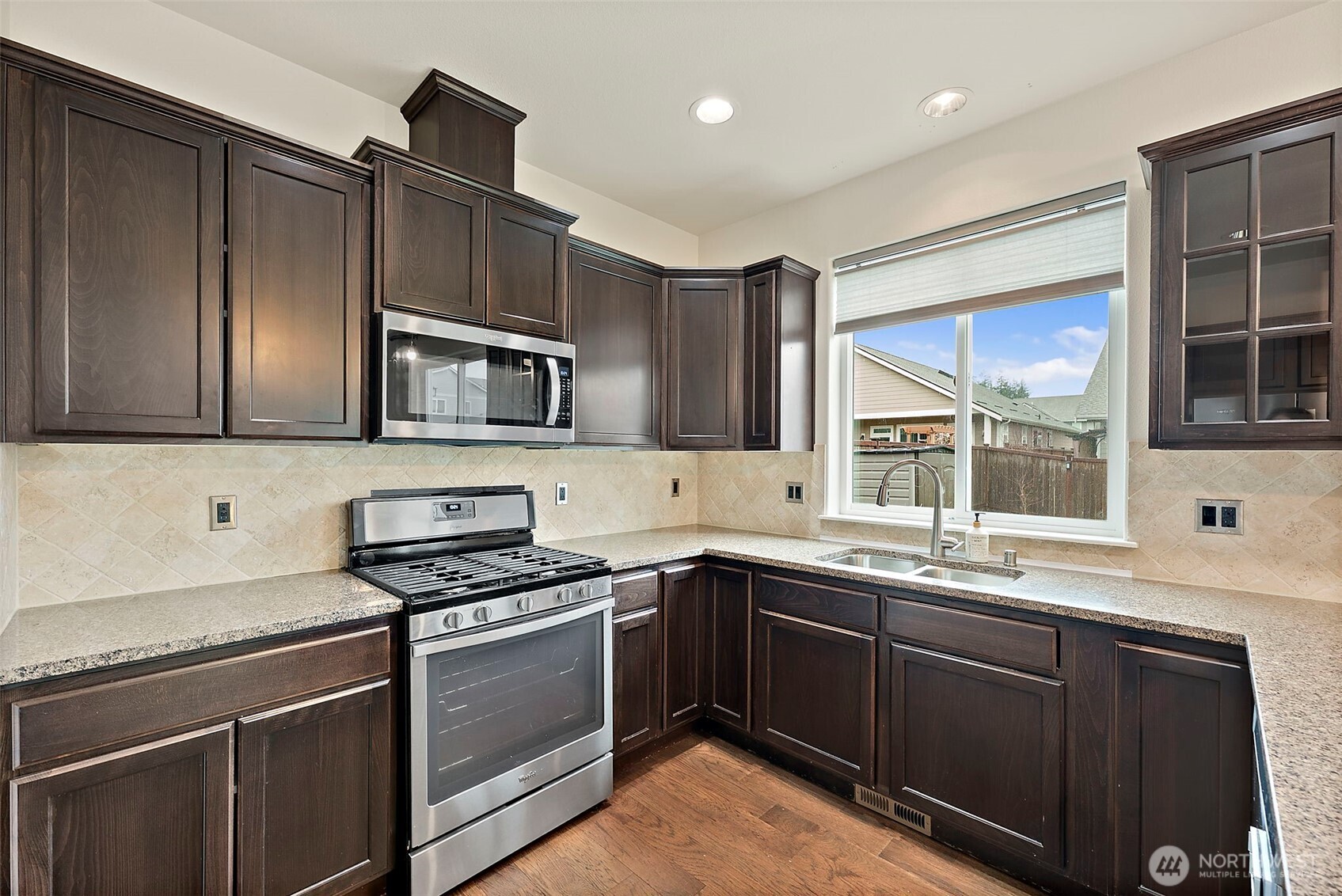 806 Mandee Street Southeast Lacey, WA 98513 - Photo 7 of 36