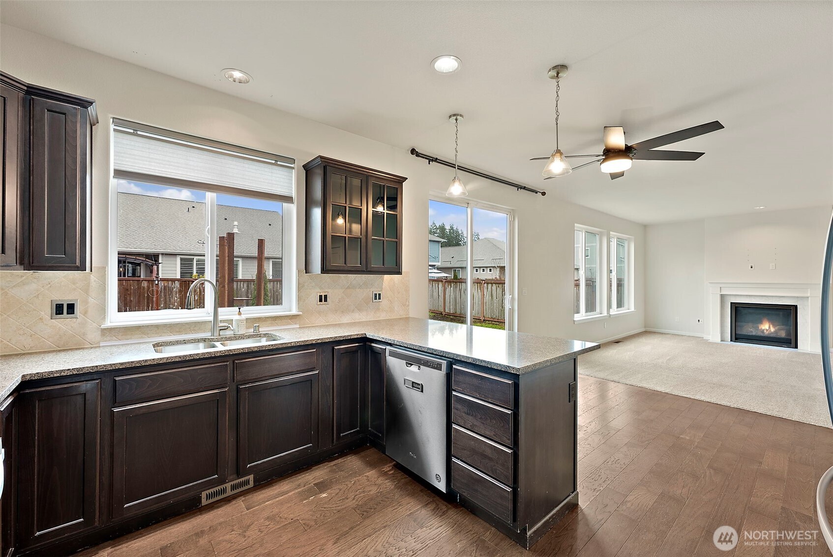 806 Mandee Street Southeast Lacey, WA 98513 - Photo 8 of 36