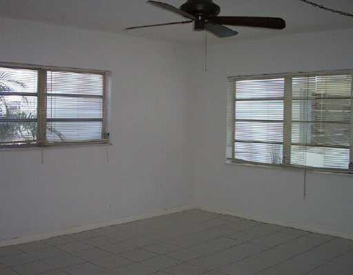 265 Southwest 7th Street, Unit 2 Boca Raton, FL 33432 - Photo 5 of 6 Additional Photo