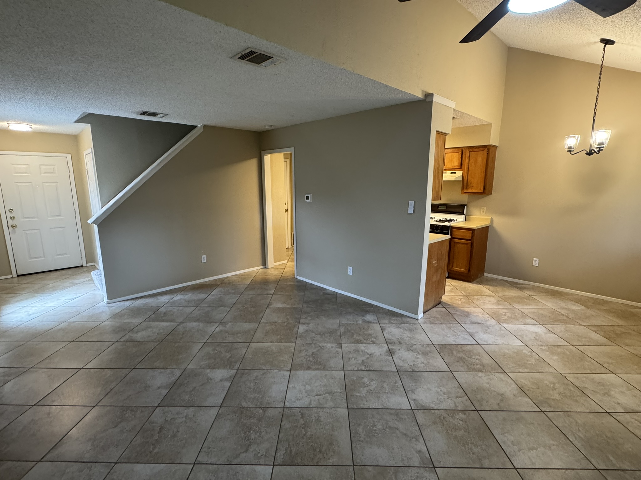 3601 Leafield Drive, Unit B Austin, TX 78749 - Photo 3 of 19