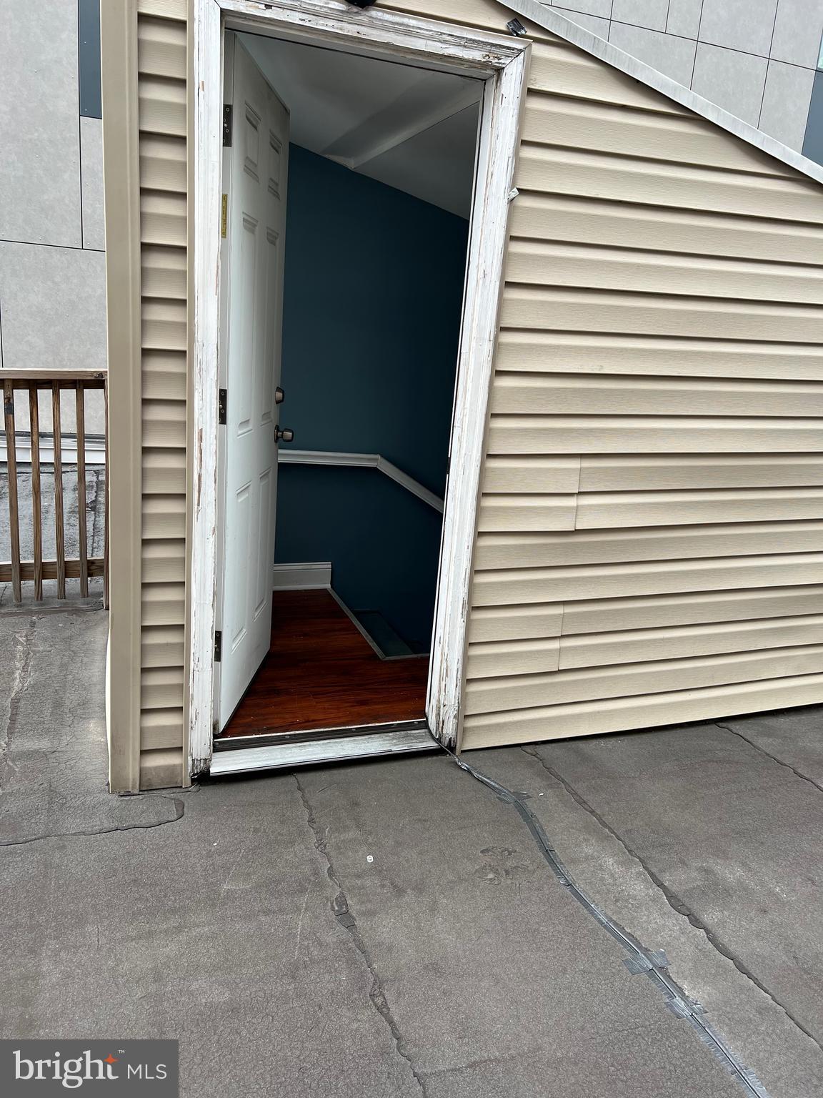 333 H Street Northeast, Unit 3 Washington, DC 20002 - Photo 14 of 17 Roof deck access