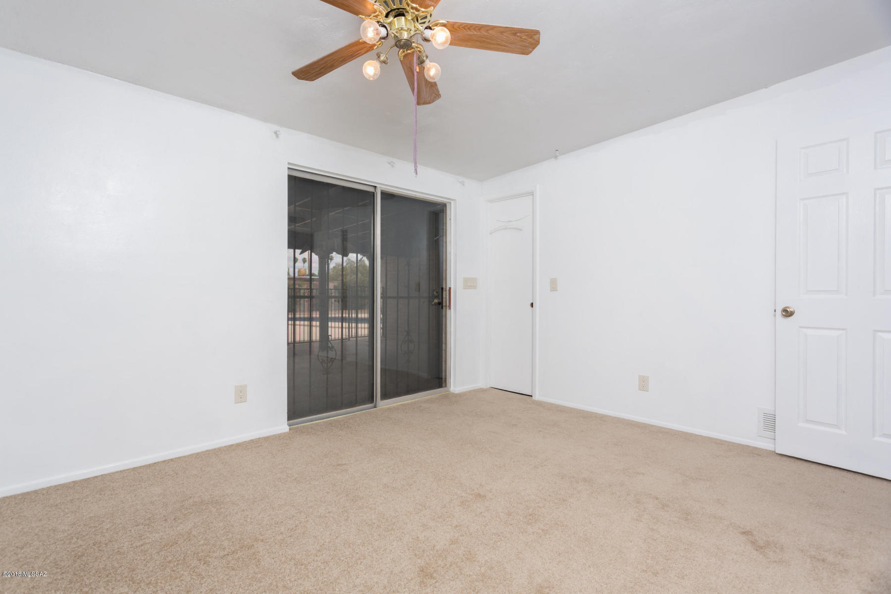 8317 East Rolling Ridge Street Tucson, AZ 85710 - Photo 14 of 35 Gallery Image 14
