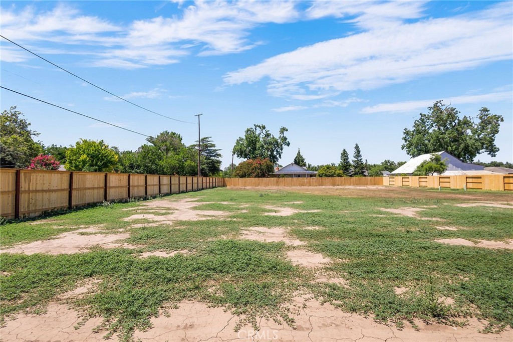 3 Haystack Court Chico, CA 95973 - Photo 59 of 75 a view of a yard with a fountain