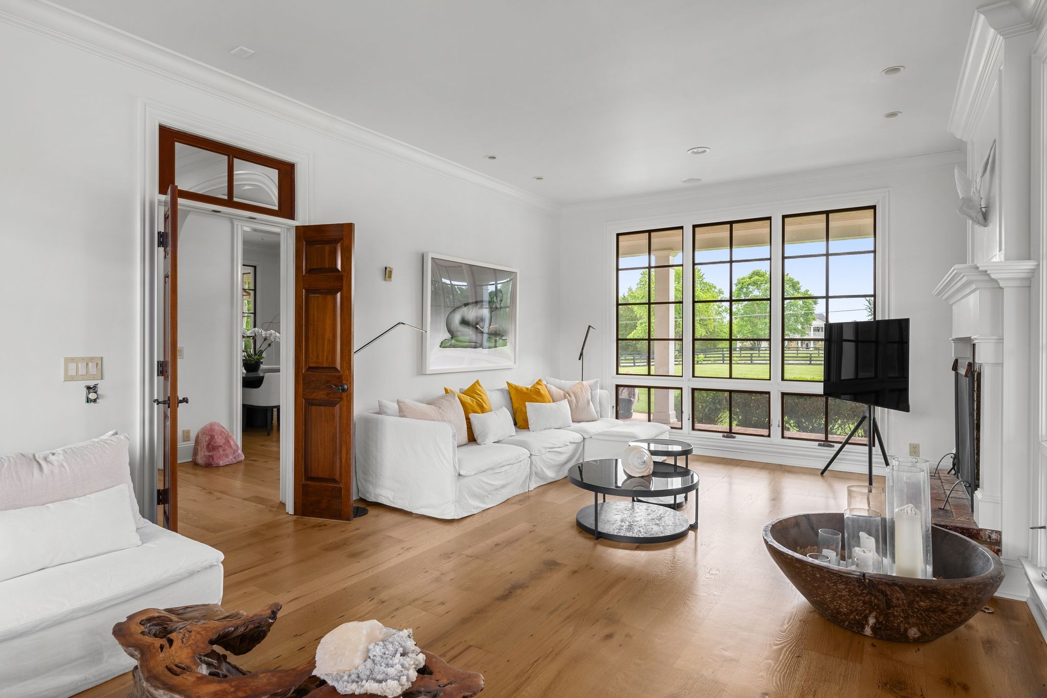 222 Arrowhead Road Franklin, TN 37069 - Photo 21 of 55 a living room with furniture and a flat screen tv