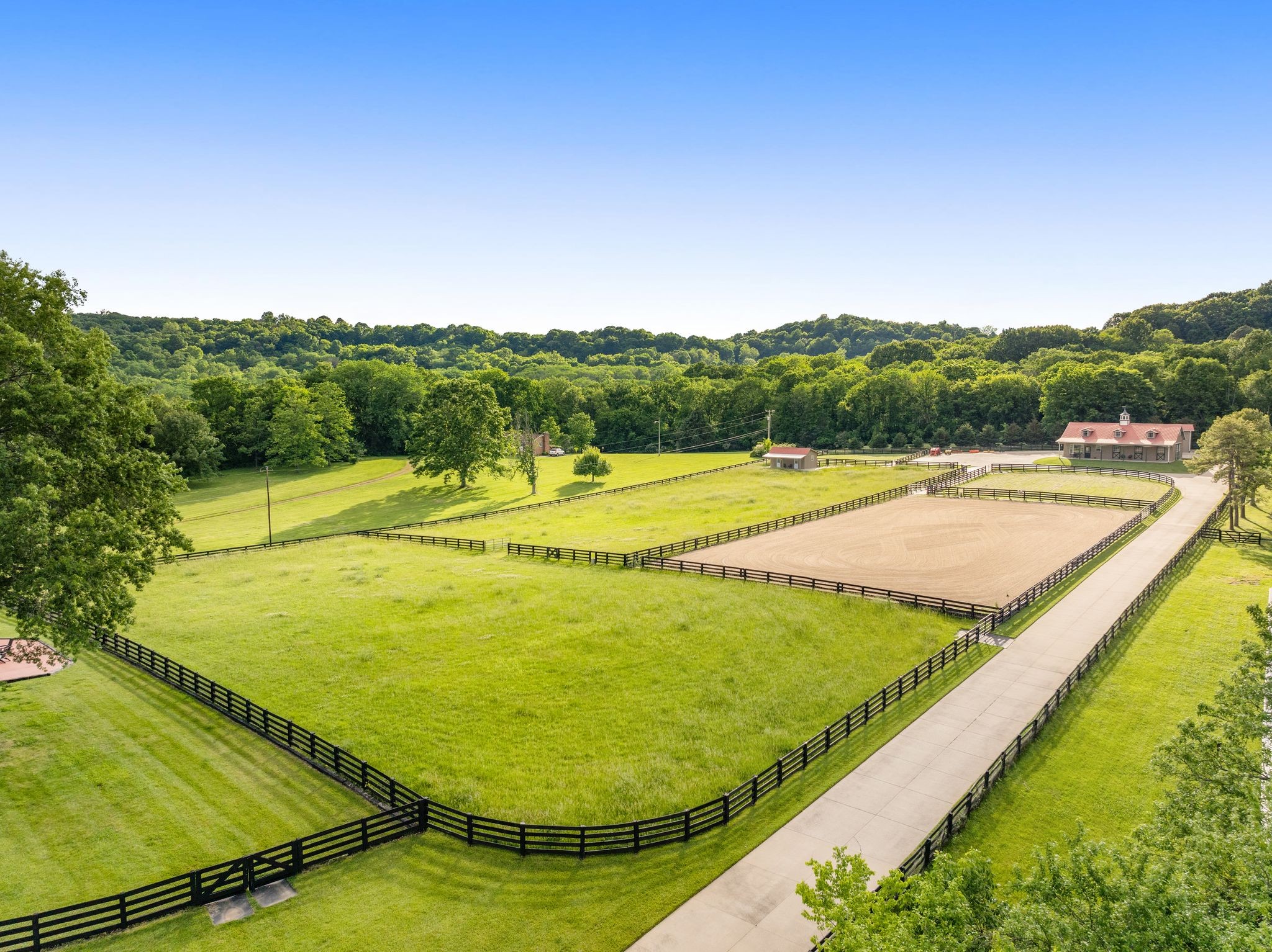 222 Arrowhead Road Franklin, TN 37069 - Photo 51 of 55 a view of an outdoor space and swimming pool