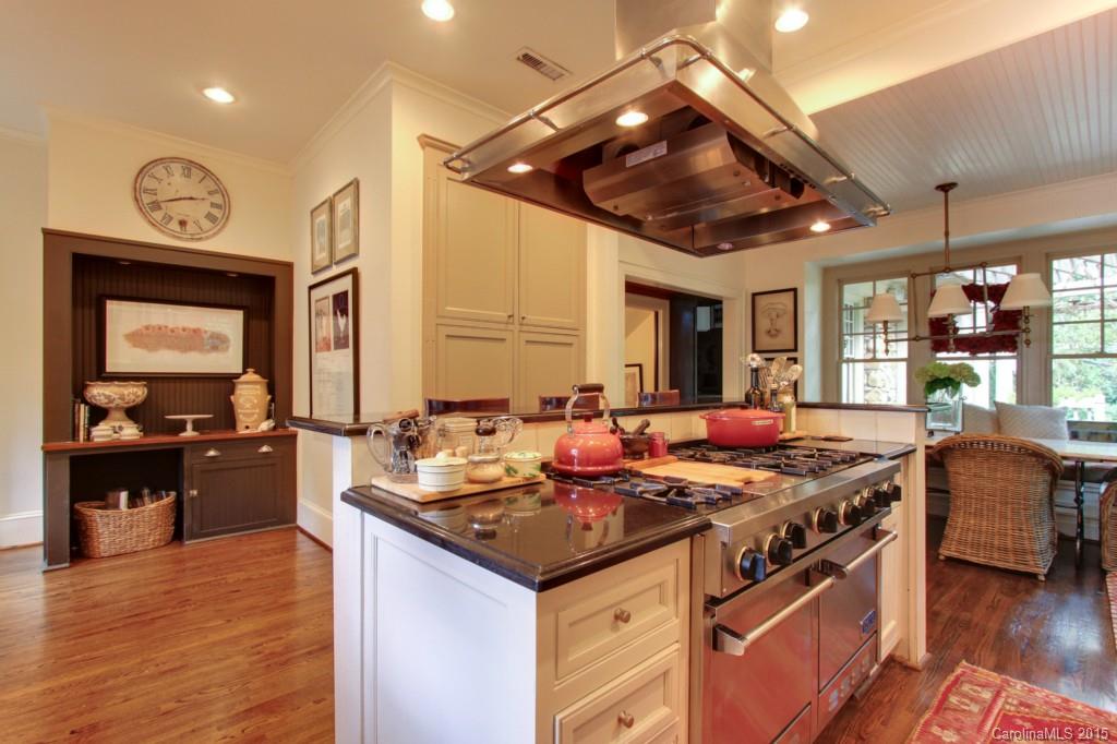 726 Bromley Road Charlotte, NC 28207 - Photo 11 of 24 Gallery Image 11