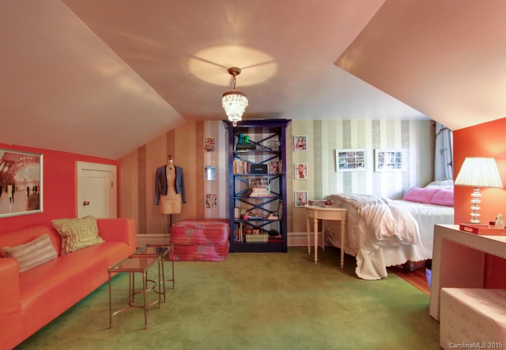 726 Bromley Road Charlotte, NC 28207 - Photo 18 of 24 Gallery Image 18