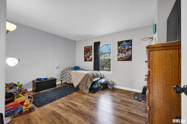 $290,000 | 6125-27 North Jayar Drive, Peoria, IL 61614
