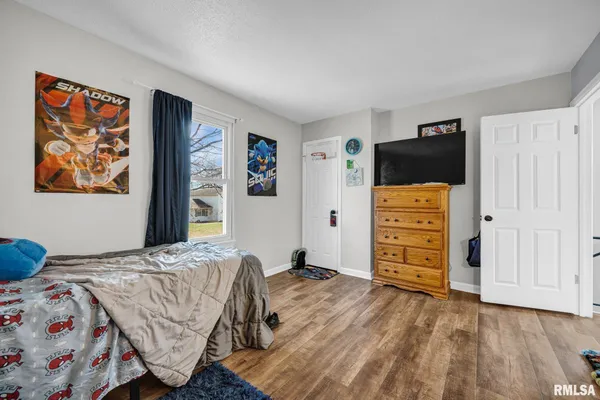 $290,000 | 6125-27 North Jayar Drive, Peoria, IL 61614