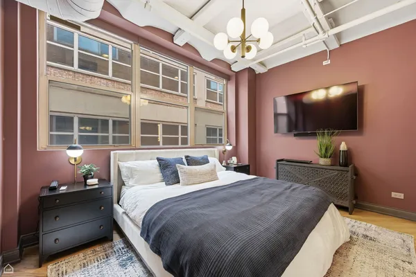 $375,000 | 500 South Clinton Street, Unit 546, Chicago, IL 60607