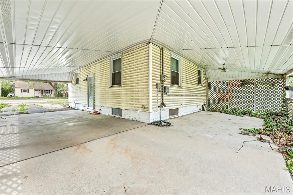 1308 Troy Road Edwardsville, IL 62025 - Photo 6 of 35