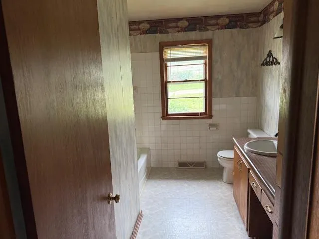 $139,900 | 103 Circle Drive, Jackson, MN 56143