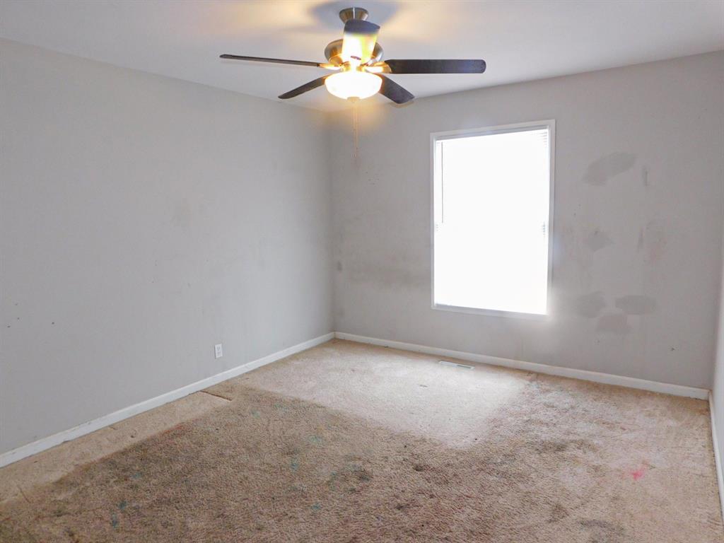 3223 Cedar Mountain Road Belleville, IL 62221 - Photo 14 of 16 Gallery Image 14