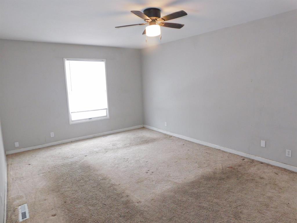 3223 Cedar Mountain Road Belleville, IL 62221 - Photo 10 of 16 Gallery Image 10