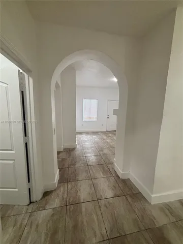 an empty room with a empty space