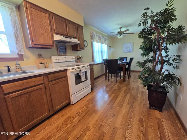 $245,000 | 312 Cumberland Drive, Harrogate, TN 37752