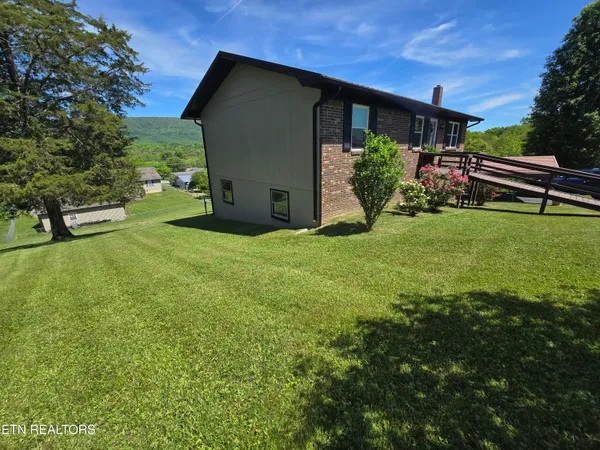 $245,000 | 312 Cumberland Drive, Harrogate, TN 37752